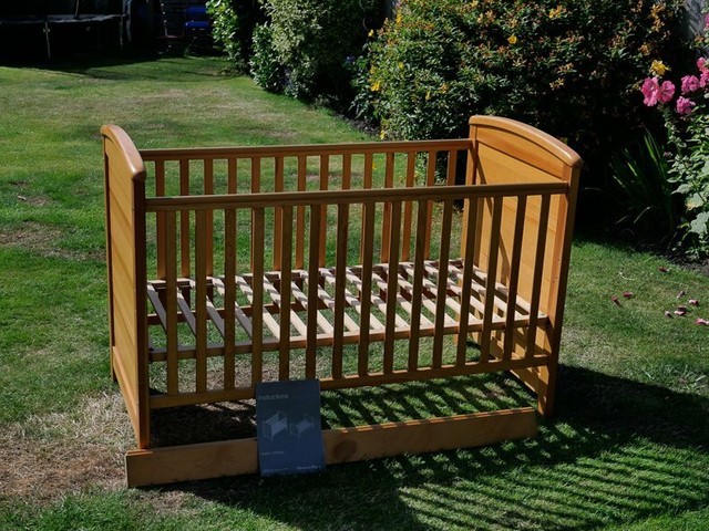 mamas and papas aspen cot bed